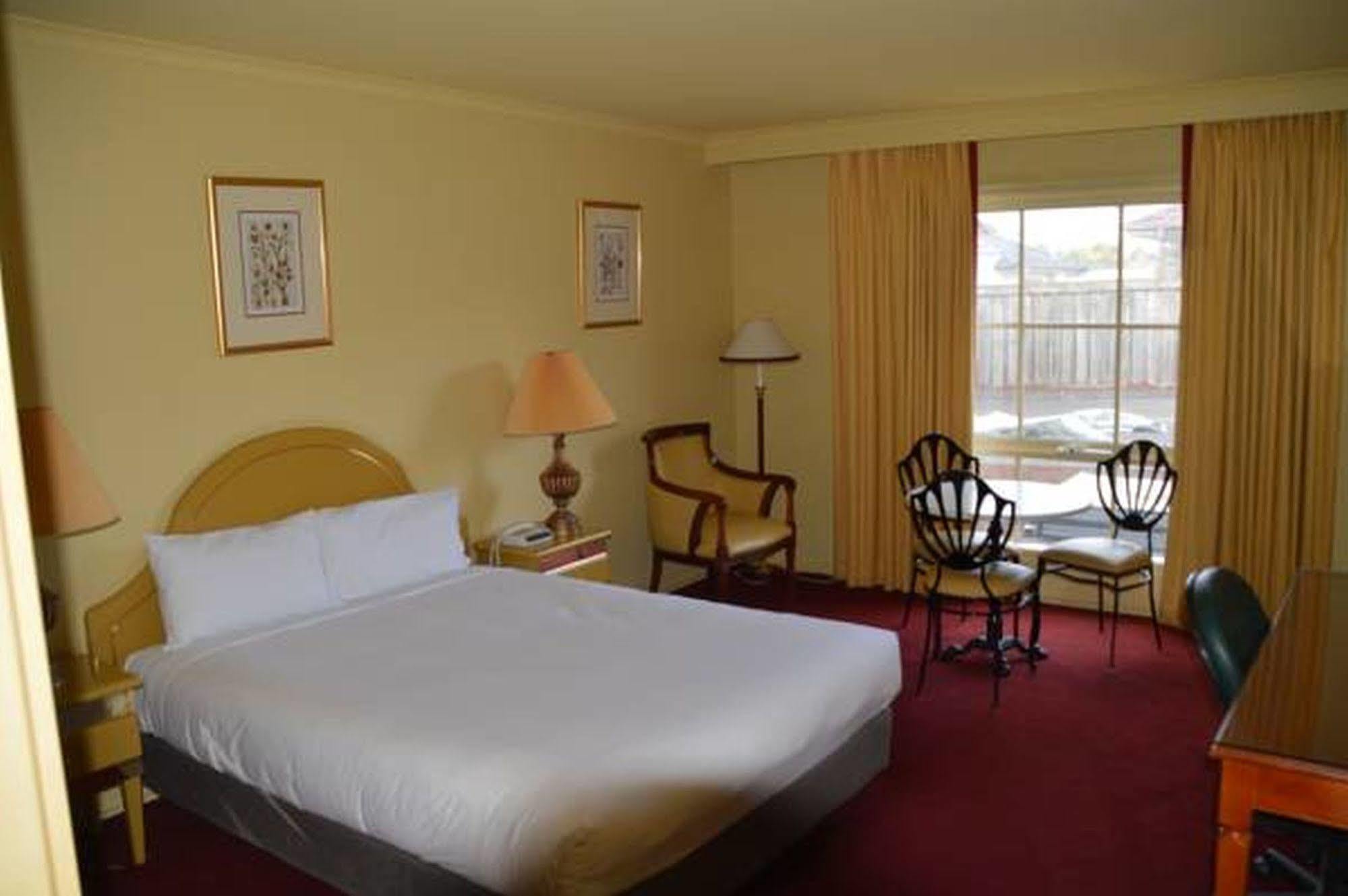 Motel International 4*