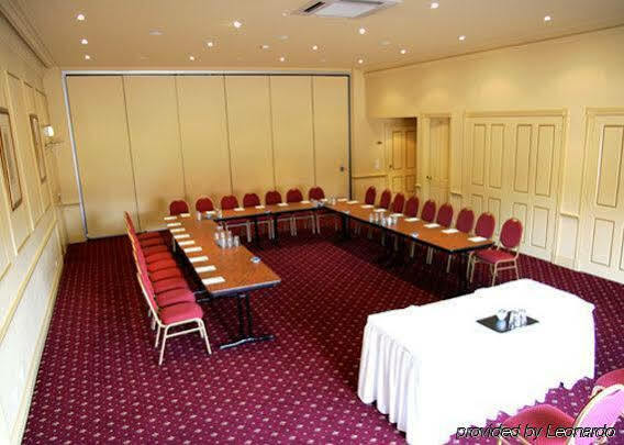 International 4* Rowville